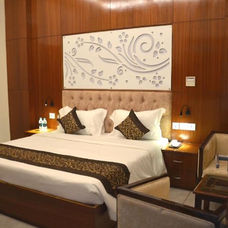 Fabhotel Roselle Inn Лакхнау Екстер'єр фото