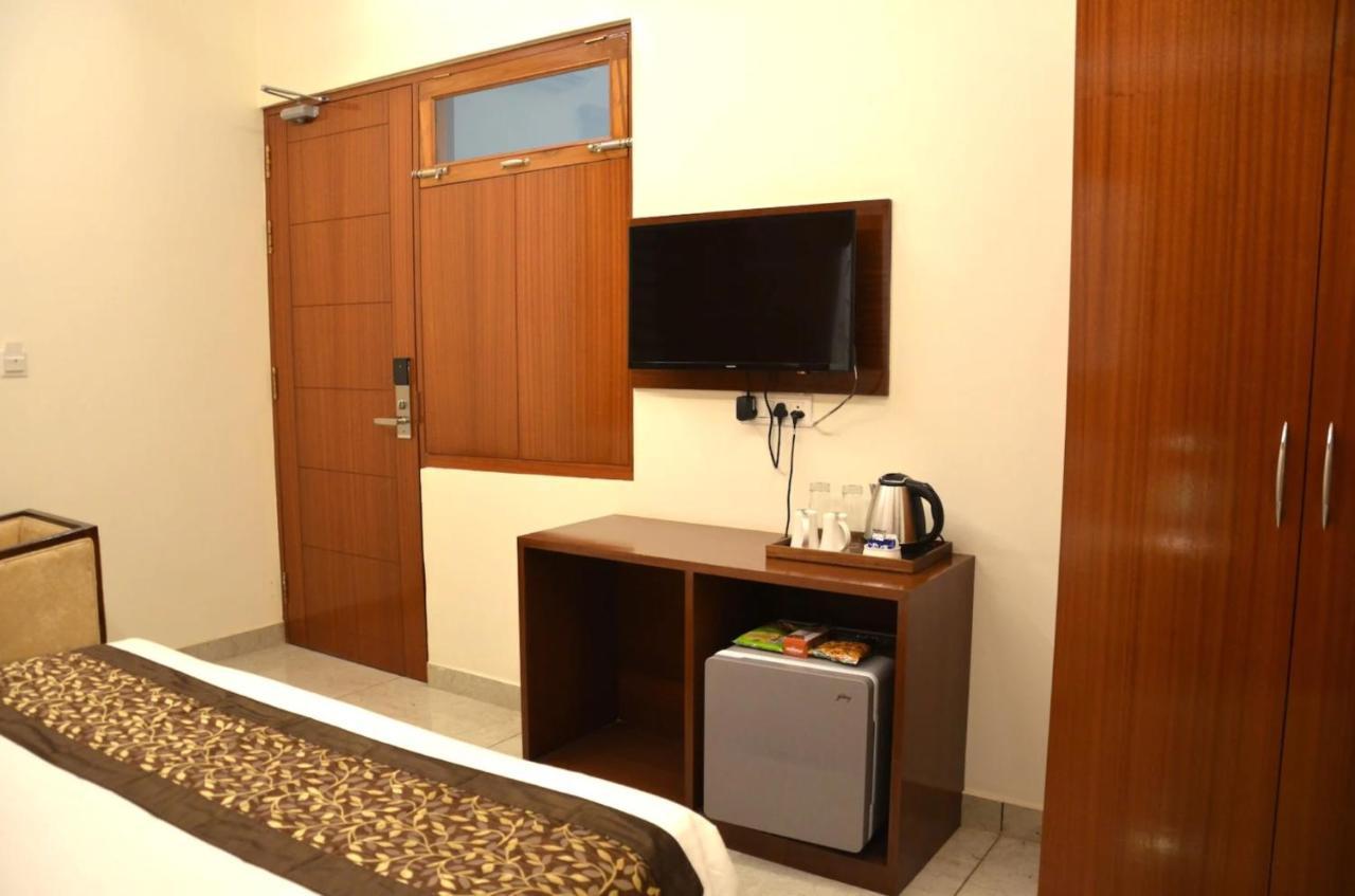 Fabhotel Roselle Inn Лакхнау Екстер'єр фото