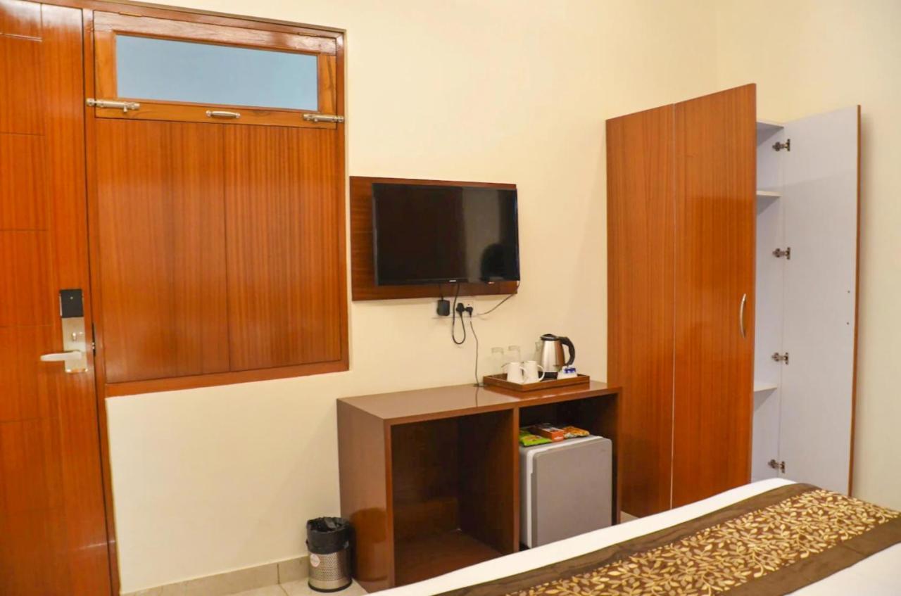 Fabhotel Roselle Inn Лакхнау Екстер'єр фото