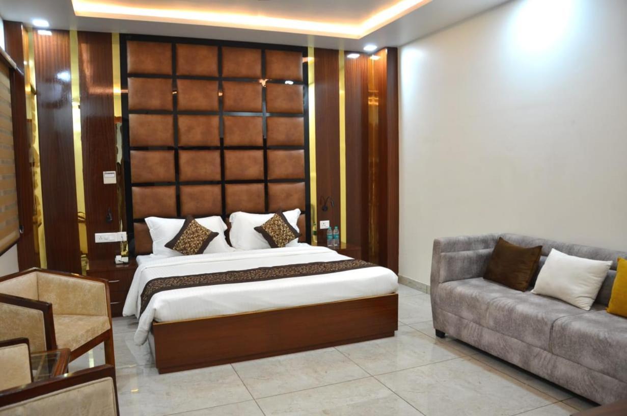 Fabhotel Roselle Inn Лакхнау Екстер'єр фото