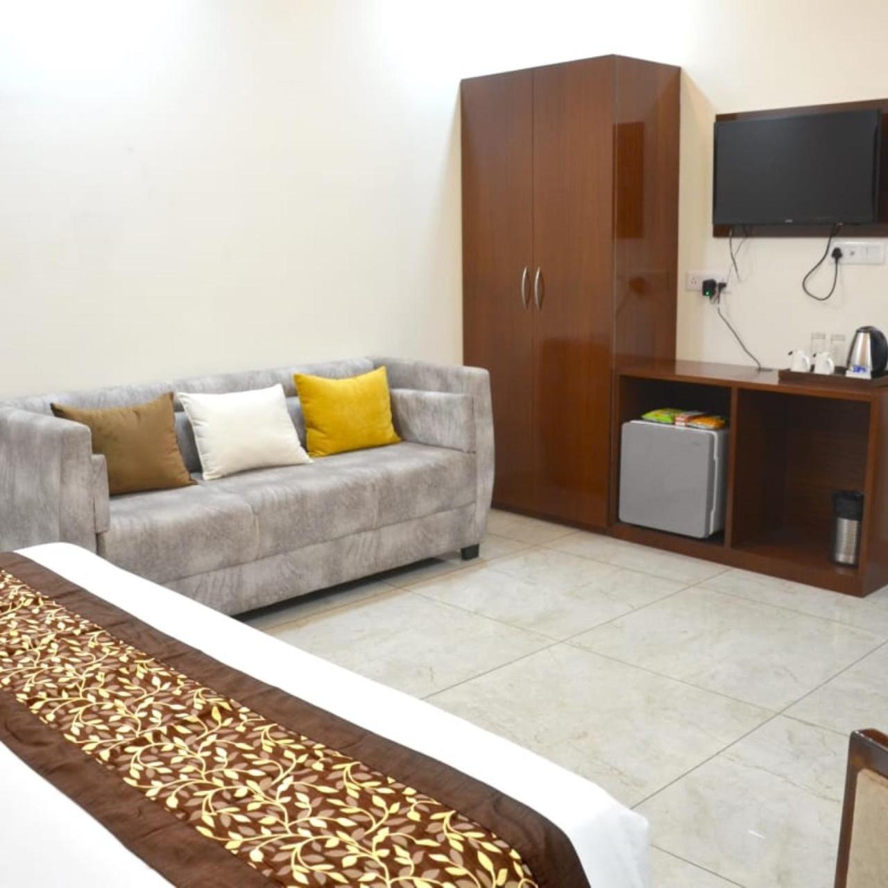 Fabhotel Roselle Inn Лакхнау Екстер'єр фото