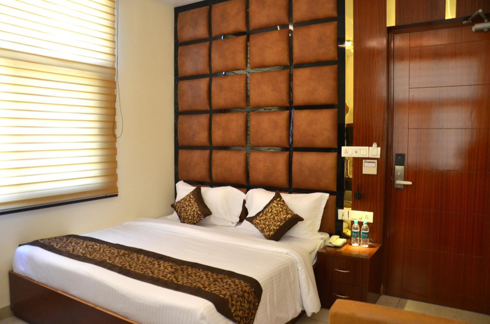 Fabhotel Roselle Inn Лакхнау Екстер'єр фото